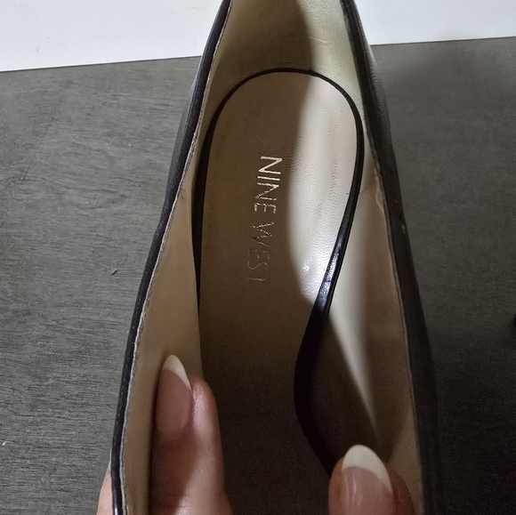 Nine West, black heels - Picture 3 of 8